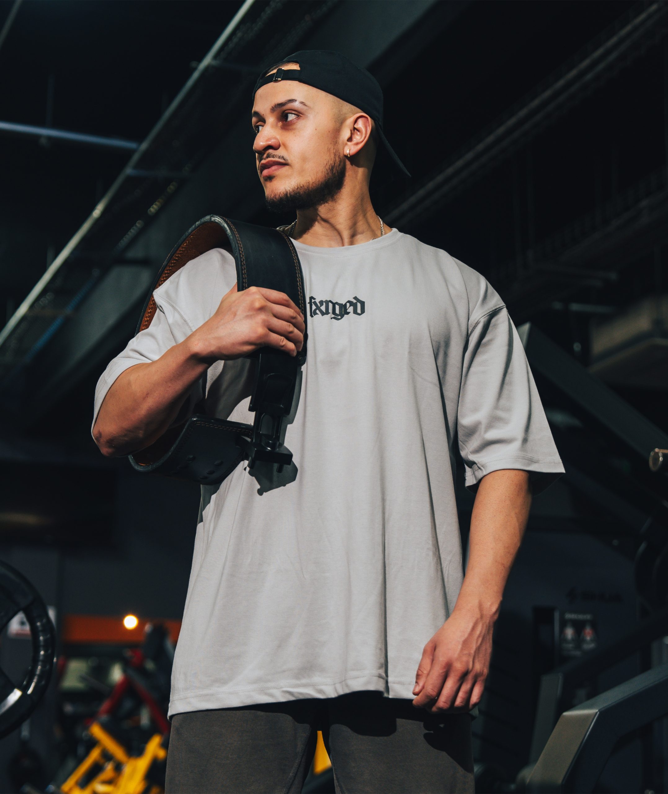 Essential Oversized T-Shirt - Grey - Image 2